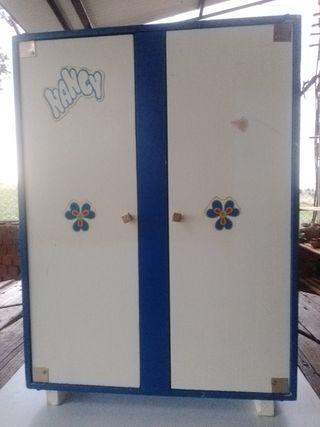 Armario y neceser de muñeca Nancy