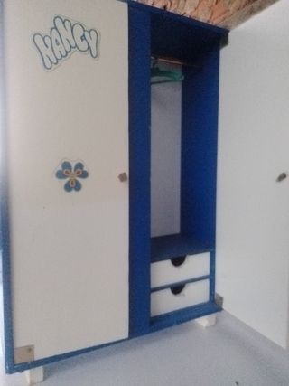 Armario y neceser de muñeca Nancy