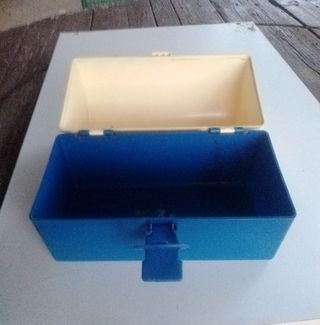 Armario y neceser de muñeca Nancy