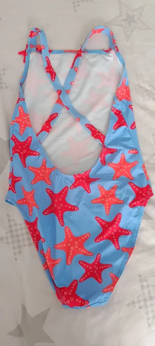 Bañador niña estrellas rojas y azules