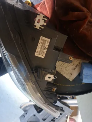 Faro Izquierdo BMW E90