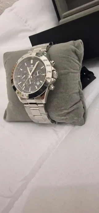 Reloj Orient Cronógrafo Negro y Plateado