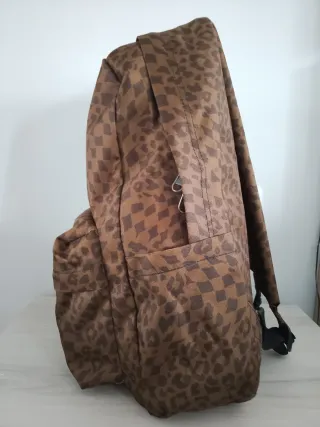 Mochila Vans Beige y Marrón, no negocio precio.