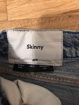Jeans H&M strappati azzurro chiaro