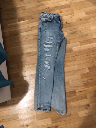 Jeans H&M strappati azzurro chiaro