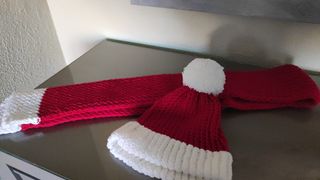 Gorro y bufanda Papá Noel para adulto hecho a mano