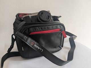 Panasonic Lumix GX9 + 12-32mm (350 scatti)