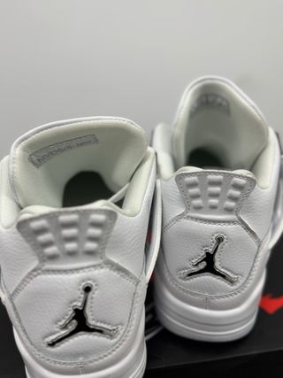 Air Jordan 4 Retro Blanco/Plata Metálico