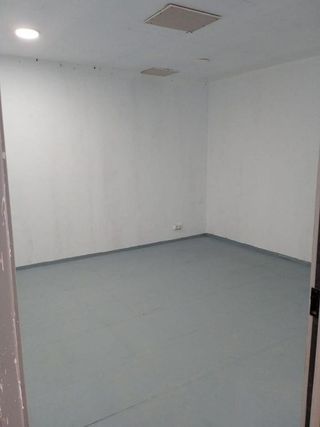 Nave industrial en venta en Montigalà -Sant Crist en Badalona