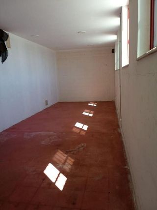 Nave industrial en venta en Montigalà -Sant Crist en Badalona