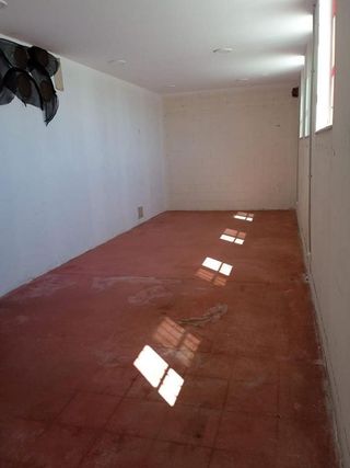 Nave industrial en venta en Montigalà -Sant Crist en Badalona