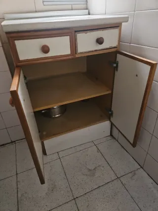 Armario de cocina madera y blanco