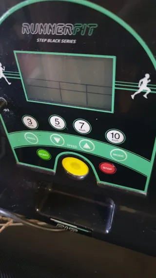 Cinta de correr Runnerfit Step Black Series