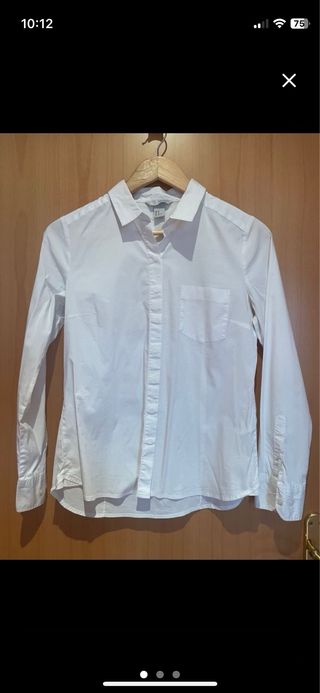 Pack de camisa blanca y 2 camisetas