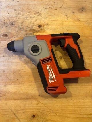 Milwaukee M18 BH Martillo Rotativo