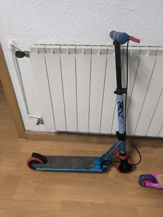 2 Patinetes Oxelo para niño y niña