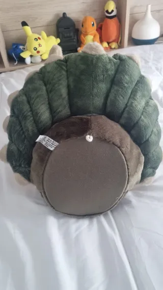 Cabeza peluche dinosaurio Triceratops 45X30X30