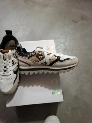 Scarpe donna Munich 37