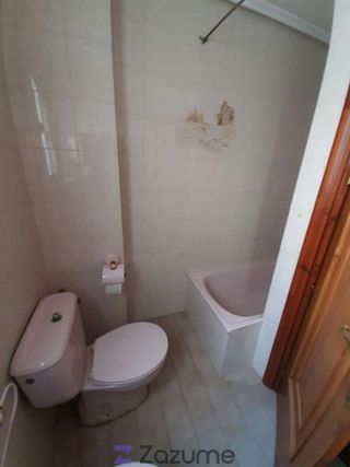 Piso en alquiler en Linares