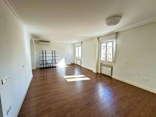 Piso en alquiler en Argüelles en Madrid