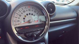 MINI Countryman 2011