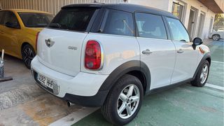 MINI Countryman 2011