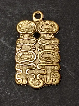 Colgante chapado en oro