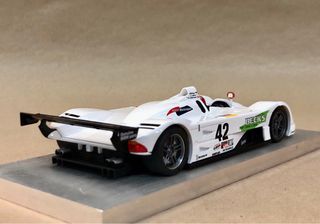 BMW V12 LMR Angle-Arrow Slot