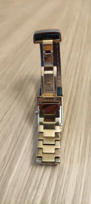 Reloj Victorio & Lucchino