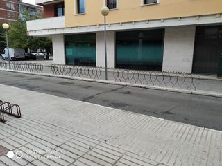 Local comercial en alquiler en Veredillas - Juncal - Zarzuela en Torrejón de Ardoz