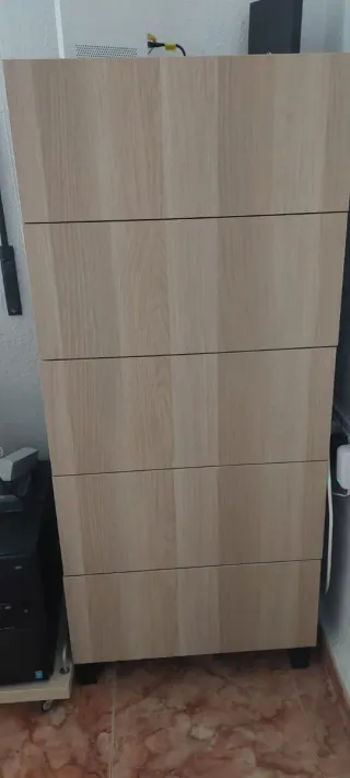 Mesa y cajonera Ikea madera y metal negra