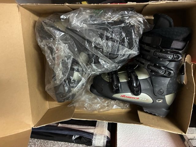 Botas Esquí nueva Nordica T3.1w T25-25.5