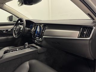 Volvo V90 B4 D Momentum Pro Auto