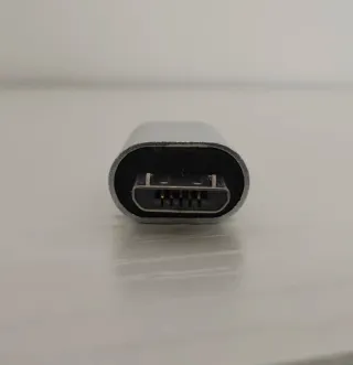 Adaptador de USB C a Micro USB B