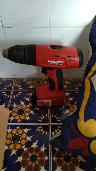 Taladro Hilti SF 121-A