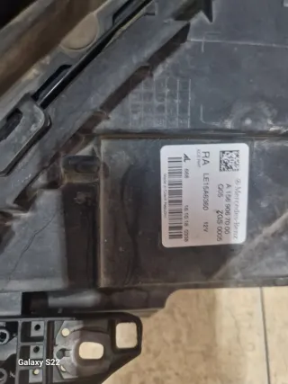 Faro Derecho Mercedes GLA 2017