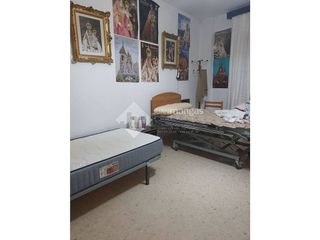 Piso en venta en Lucena