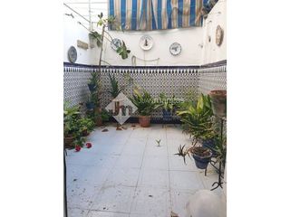 Piso en venta en Lucena