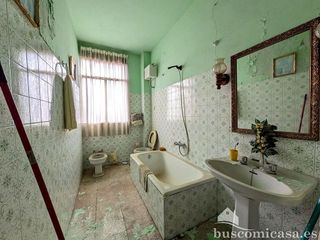 Piso en venta en Linares