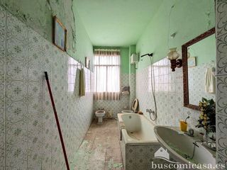 Piso en venta en Linares