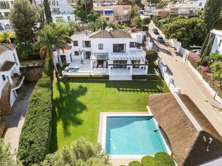 Chalet en alquiler en Nueva Andalucía centro en Marbella