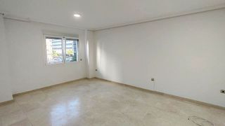 Piso en alquiler en Huerta de la Reina - Trassierra en Córdoba