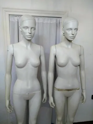 Maniquíes chica para tienda