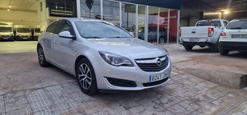 Opel Insignia 2017 - foto 1