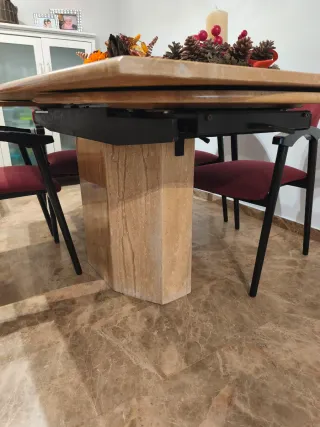 Mesa de comedor extensible de mármol
