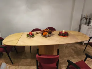 Mesa de comedor extensible de mármol