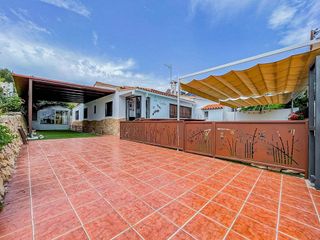 Casa adosada en venta en Alfaz del Pi Pueblo-Urbanizaciones en Alfaz del pi / Alfàs del Pi