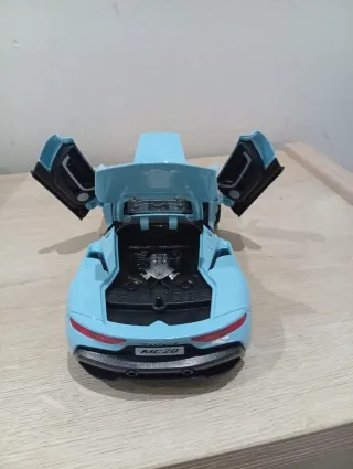 Maserati MC20 escala 1:24