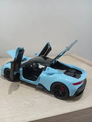 Maserati MC20 escala 1:24
