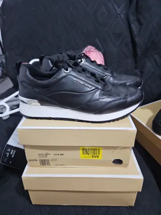 Tenis Michael Kors Mujer 8.5 Negros/Plata